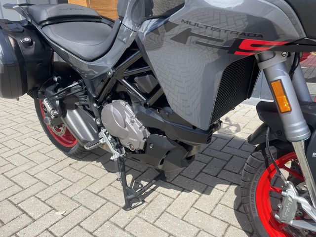 ducati - multistrada-v2-s
