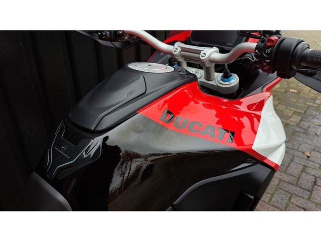 ducati - multistrada-v4-pikes-peak