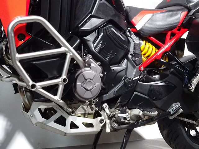ducati - multistrada-v4-pikes-peak