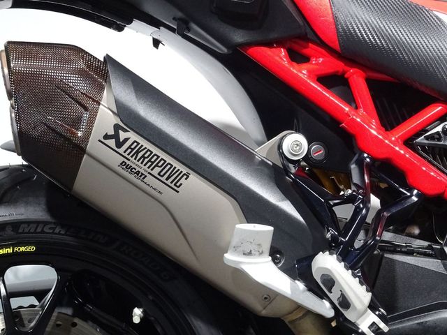 ducati - multistrada-v4-pikes-peak