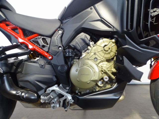 ducati - multistrada-v4-pikes-peak