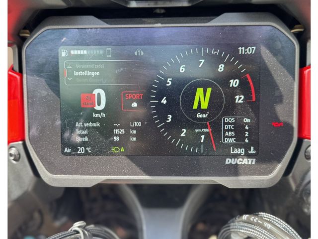 ducati - multistrada-v4-pikes-peak
