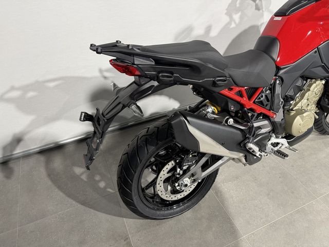 ducati - multistrada-v4-s