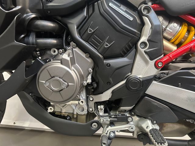 ducati - multistrada-v4-s