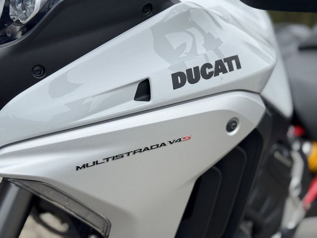 ducati - multistrada-v4-s