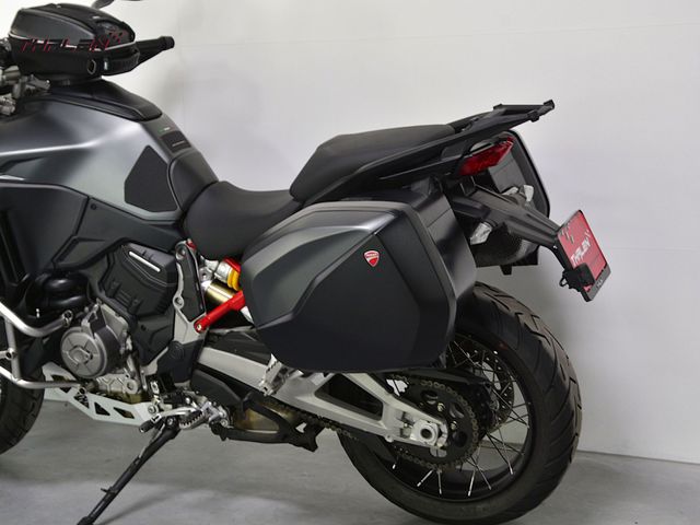 ducati - multistrada-v4-s