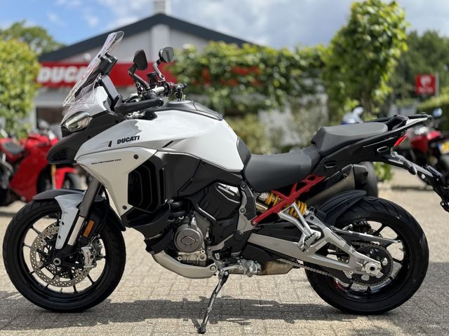 ducati - multistrada-v4-s