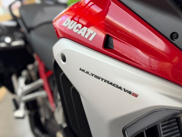 ducati - multistrada-v4-s