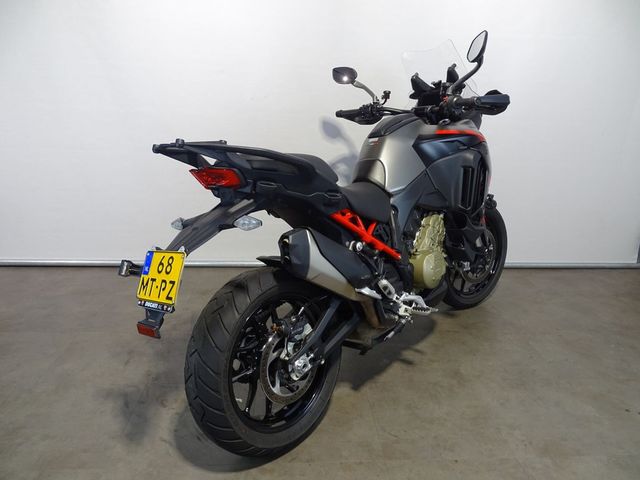 ducati - multistrada-v4-s-grand-tour