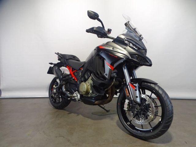 ducati - multistrada-v4-s-grand-tour