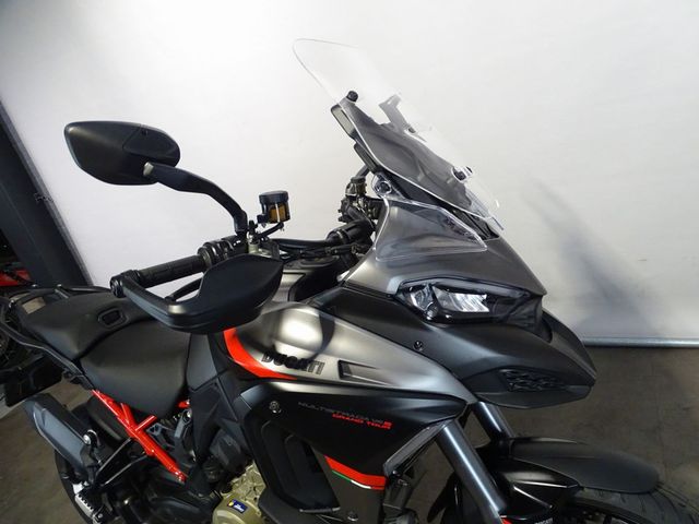 ducati - multistrada-v4-s-grand-tour