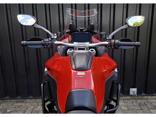 ducati - multistrada-v4-s-grand-tour