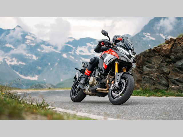 ducati - multistrada-v4-s-pikes-peak