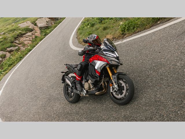 ducati - multistrada-v4-s-pikes-peak