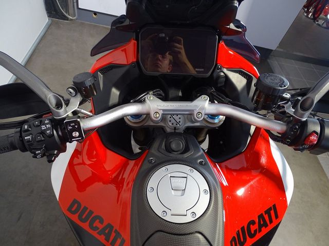 ducati - multistrada-v4-s-pikes-peak