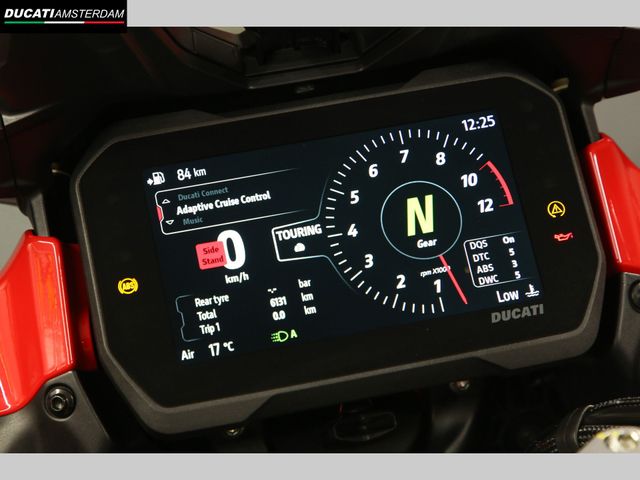 ducati - multistrada-v4-s-pikes-peak