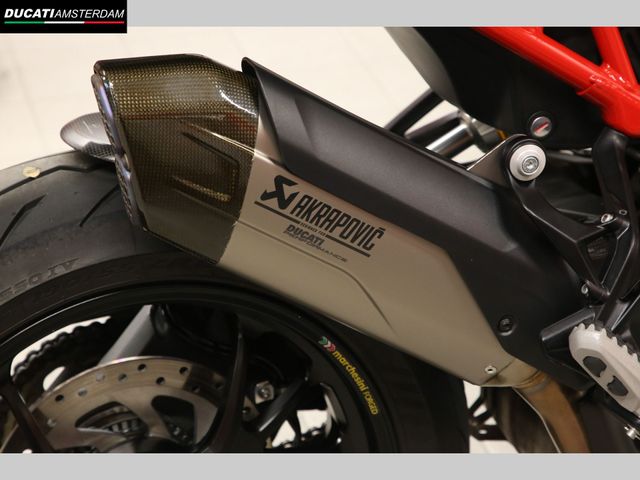 ducati - multistrada-v4-s-pikes-peak