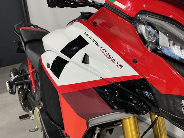 ducati - multistrada-v4-s-pikes-peak