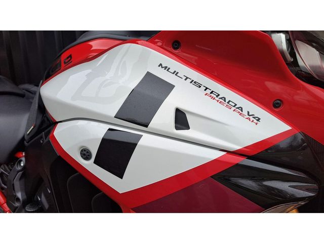 ducati - multistrada-v4-s-pikes-peak