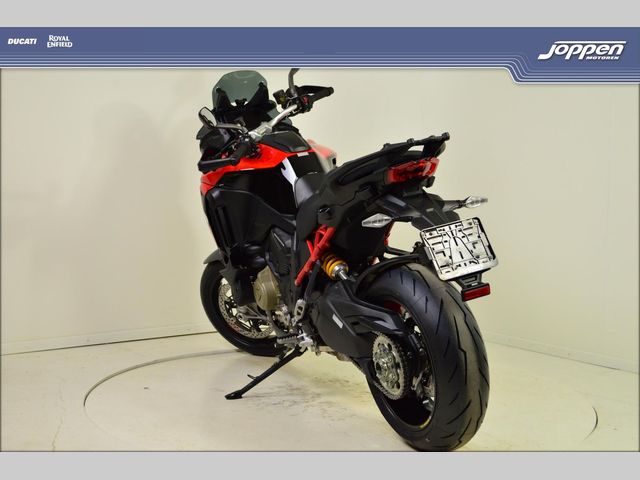 ducati - multistrada-v4-s-pikes-peak