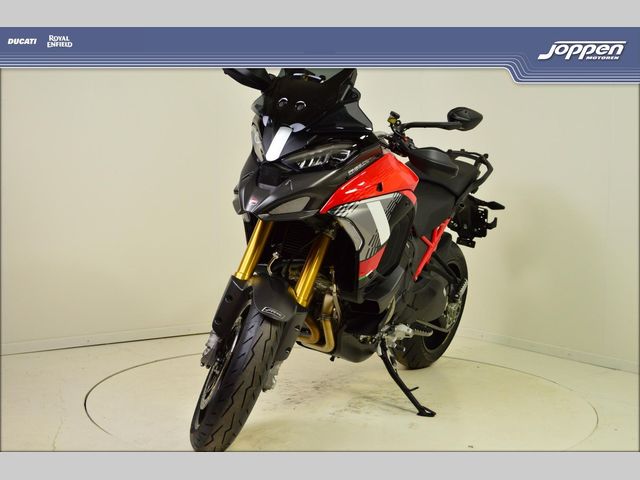 ducati - multistrada-v4-s-pikes-peak