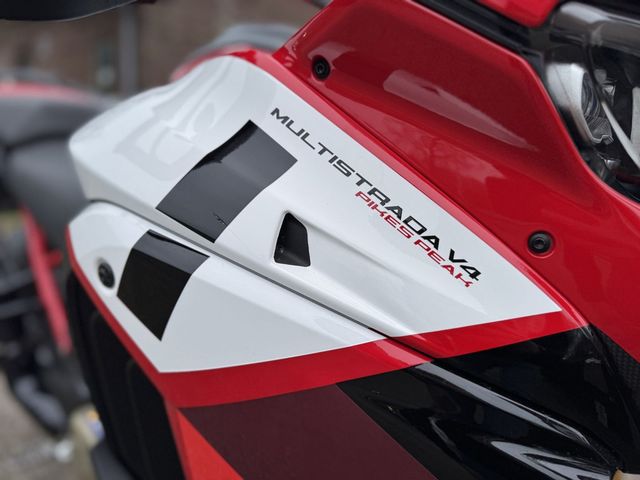 ducati - multistrada-v4-s-pikes-peak