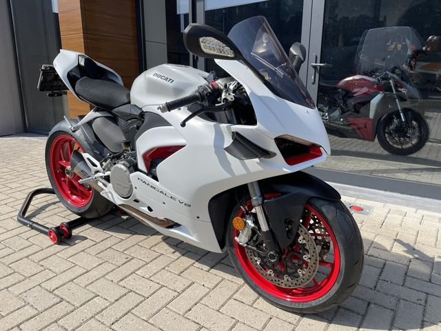 ducati - panigale-v2