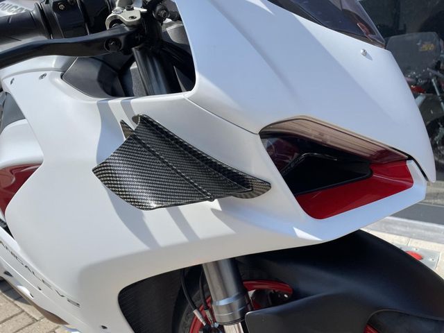 ducati - panigale-v2