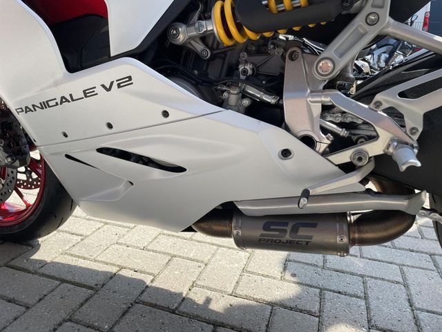 ducati - panigale-v2