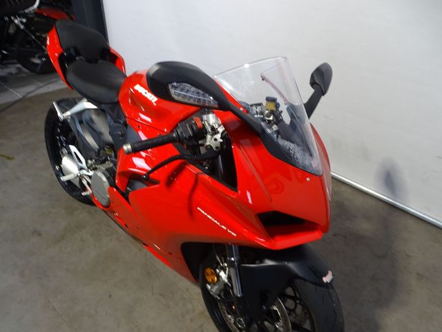 ducati - panigale-v2