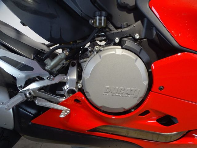 ducati - panigale-v2