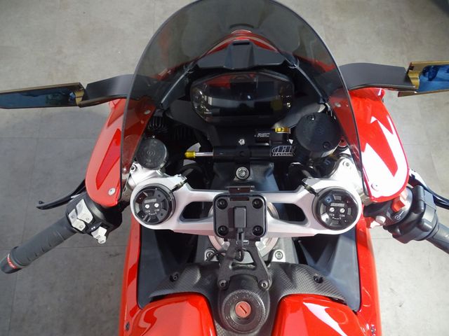 ducati - panigale-v2