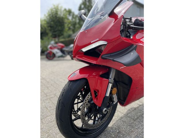 ducati - panigale-v4