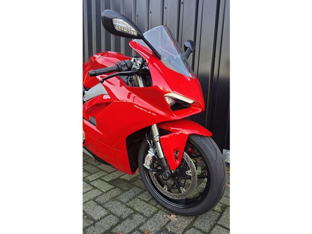 ducati - panigale-v4