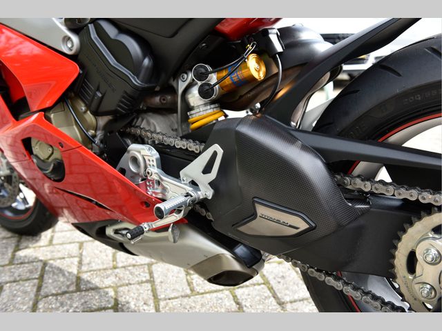 ducati - panigale-v4-s