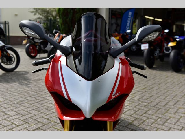 ducati - panigale-v4-s