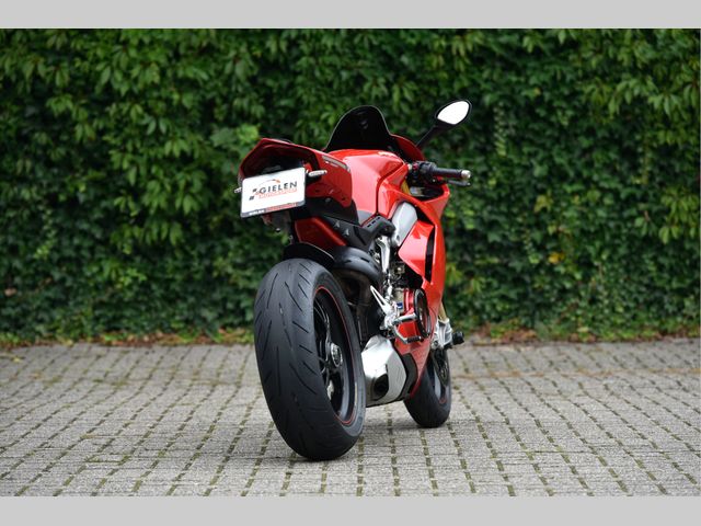 ducati - panigale-v4-s