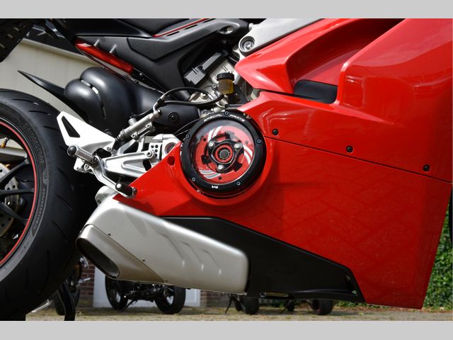 ducati - panigale-v4-s