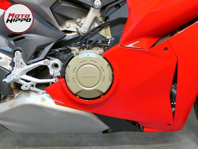 ducati - panigale-v4-s