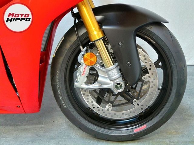 ducati - panigale-v4-s