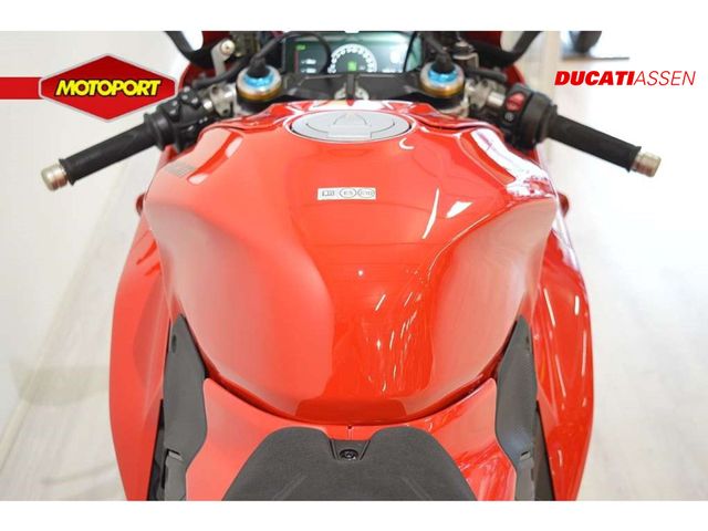 ducati - panigale-v4-s