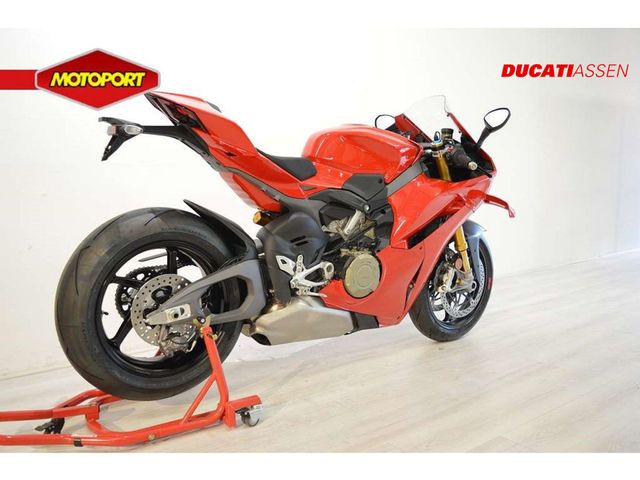 ducati - panigale-v4-s