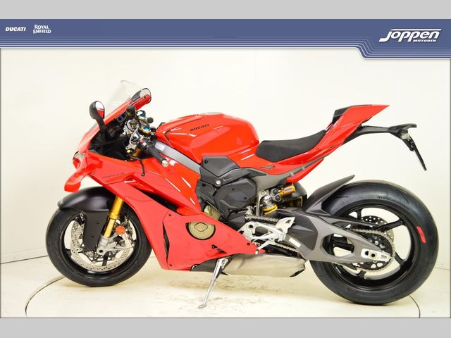 ducati - panigale-v4-s