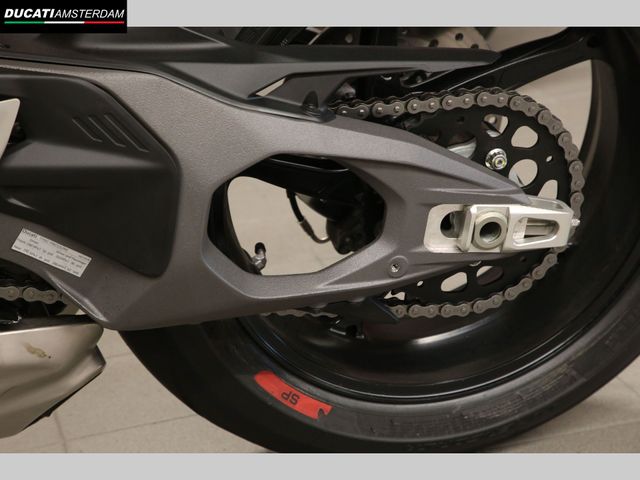 ducati - panigale-v4-s