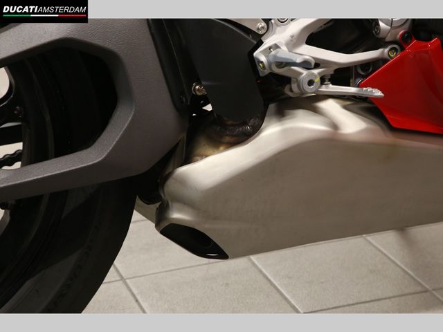 ducati - panigale-v4-s