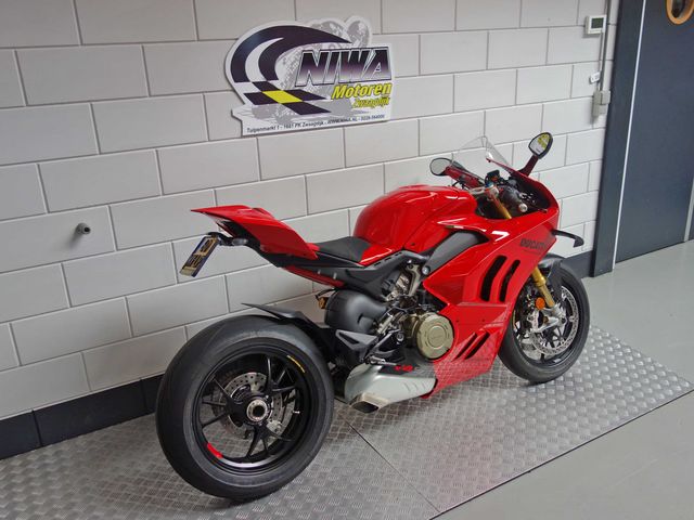 ducati - panigale-v4-s