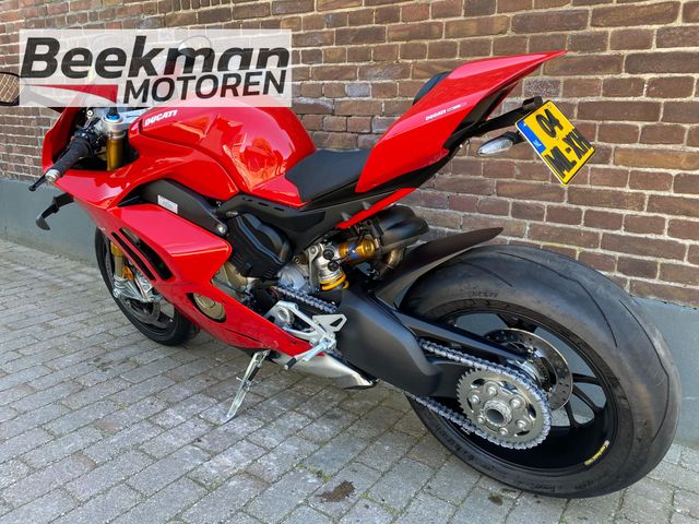 ducati - panigale-v4-s