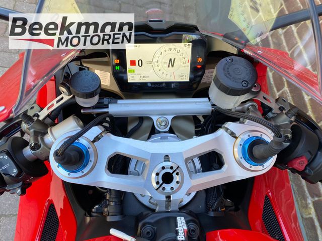 ducati - panigale-v4-s