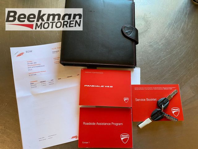 ducati - panigale-v4-s