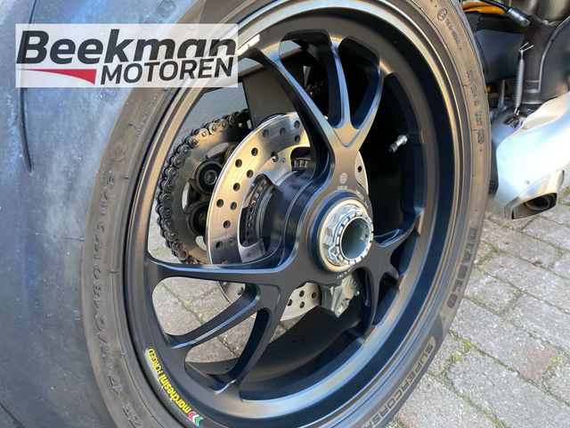 ducati - panigale-v4-s